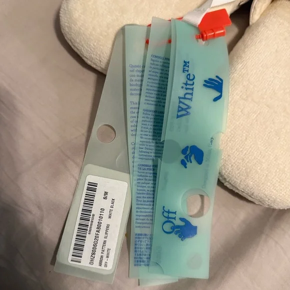 Off-White Slippers - Picture 2 of 7